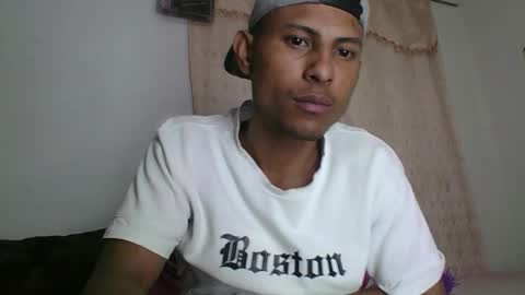 Snapshot of sexyleon69 chatting on 02.07.26 Sexy leon online show from 02.07.26