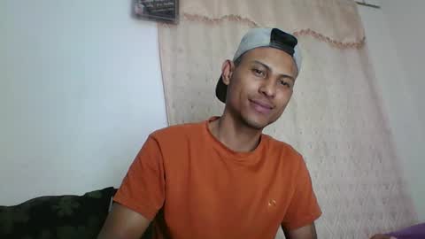 Snapshot of sexyleon69 chatting on 02.08.26 Sexy leon online show from 02.08.26