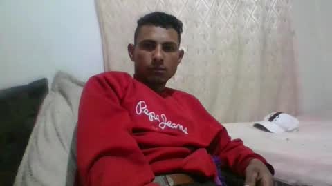 Snapshot of sexyleon69 chatting on 02.12.26 Sexy leon online show from 02.12.26