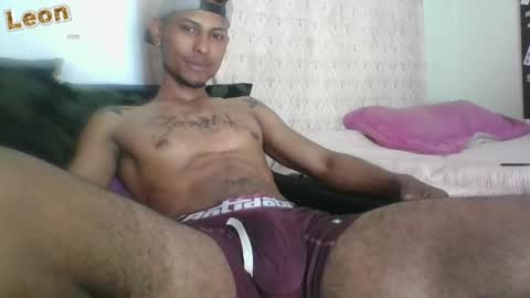 Snapshot of sexyleon69 chatting on 02.28.26 Sexy leon online show from 02.28.26