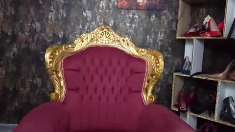 Snapshot of sexylilian chatting on 05.08.26 Mistress Lilian Lestrange online show from 05.08.26