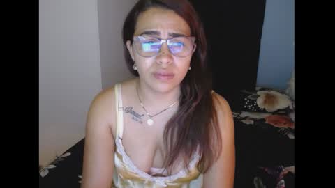 Snapshot of sexyloba_ chatting on 12.27.24 sexyloba independent model online show from 12.27.24