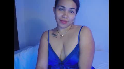 Snapshot of sexyloba_ chatting on 02.14.25 sexyloba independent model online show from 02.14.25