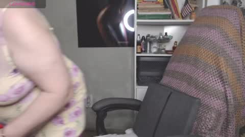Snapshot of sexylynette4u chatting on 04.08.26 sexylynette4u online show from 04.08.26
