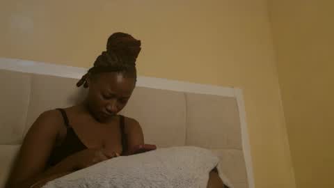 Miss mia online show from 09.30.25