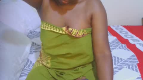 Snapshot of sexymompie chatting on 12.09.24 CANDY online show from 12.09.24