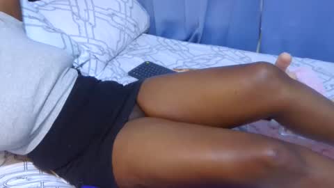 Snapshot of sexymompie chatting on 01.29.25 CANDY online show from 01.29.25