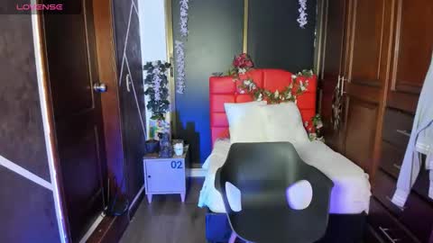 N A F online show from 12.04.25