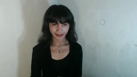 Snapshot of sexynovaria chatting on 10.22.25 sexynovaria online show from 10.22.25