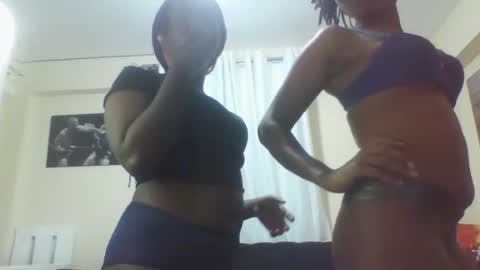 Snapshot of sexypamm chatting on 02.16.26 sexypamm online show from 02.16.26