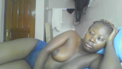 Snapshot of sexypamm chatting on 03.18.26 sexypamm online show from 03.18.26