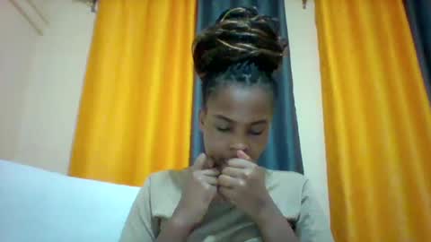 DOVY ACHIENG online show from 03.04.25