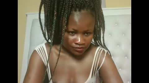 queenivy online show from 09.13.25