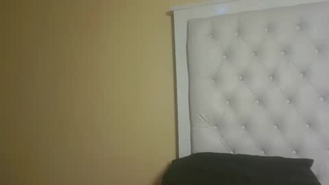 queenivy online show from 09.17.25