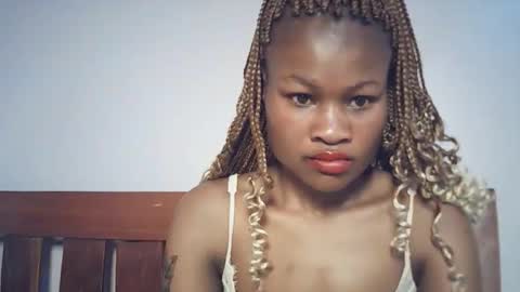 queenivy online show from 01.12.26