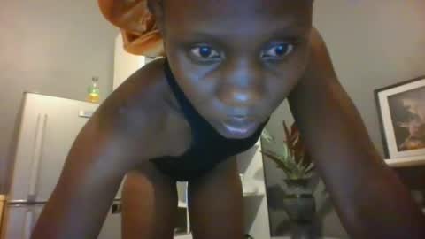 sexyquin1 online show from 02.19.25