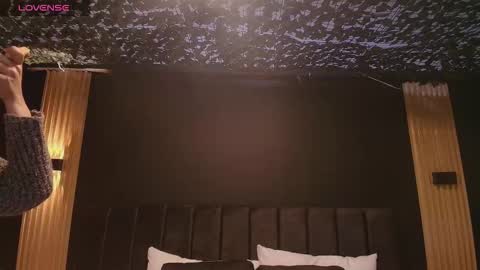 R A C H E L online show from 10.15.25