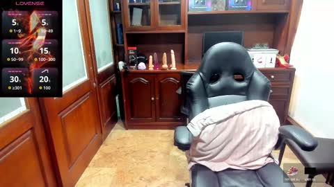 R A C H E L online show from 11.14.25