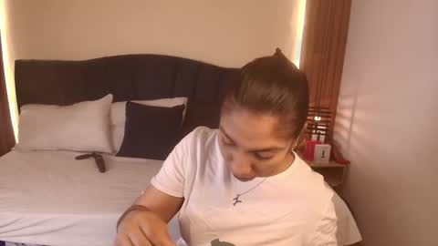 R A C H E L online show from 03.25.26