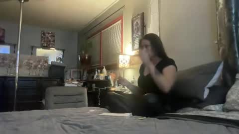 sexyred77713 online show from 12.22.25