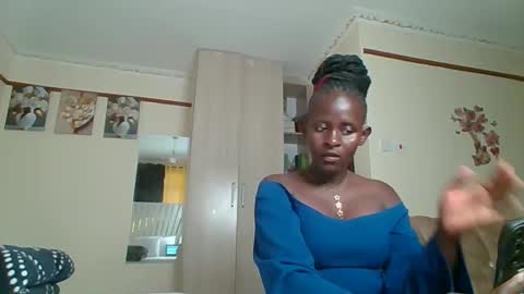 Snapshot of sexyreddebony chatting on 12.28.24 sexyreddebony online show from 12.28.24