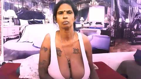 sexyva4u2luv online show from 11.21.25