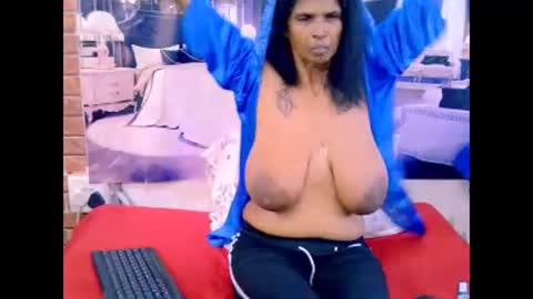 sexyva4u2luv online show from 04.14.26