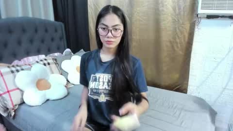 Xenaaa online show from 10.04.25