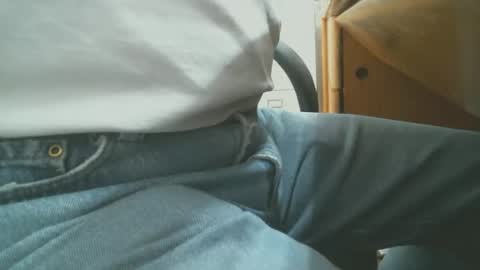 Snapshot of sflgentlman chatting on 04.29.26 Bruce online show from 04.29.26