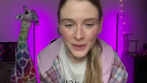 shadebabe online show from 12.29.24