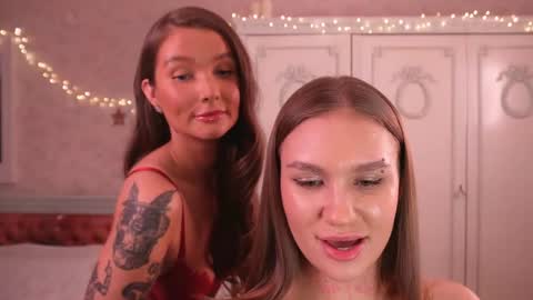 Sindy and Nancy  Next stream 1 December  online show from 01.05.25