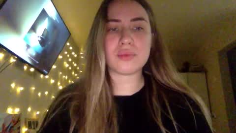 Snapshot of shadowx_dahlia chatting on 10.29.25 shadowx_dahlia online show from 10.29.25