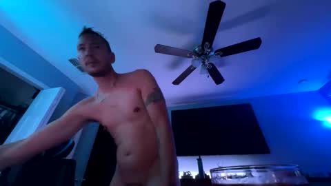 Snapshot of shaftyone4u chatting on 11.06.25 shaftyone4u online show from 11.06.25