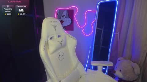 Vivian online show from 09.23.25