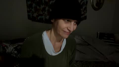 Shaman Woman online show from 12.04.24