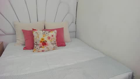 Snapshot of shamara_thomson chatting on 10.17.25 Shamara Thomson online show from 10.17.25