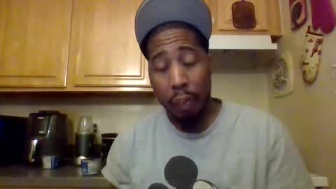 Snapshot of shameak chatting on 12.02.24 Shameak online show from 12.02.24