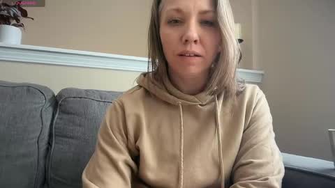 Snapshot of shameless_shalynn chatting on 05.22.26 Shalynn online show from 05.22.26