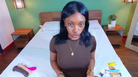 Catalina online show from 12.20.25