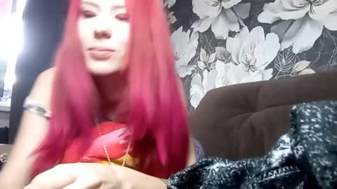Snapshot of shandawilkenson chatting on 09.30.25 Lia online show from 09.30.25