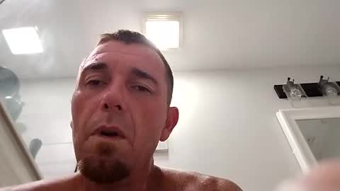 Snapshot of shane198569 chatting on 10.09.25 shane198569 online show from 10.09.25