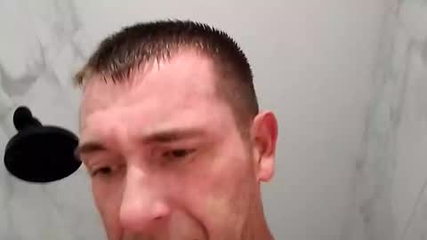 Snapshot of shane198569 chatting on 11.12.25 shane198569 online show from 11.12.25