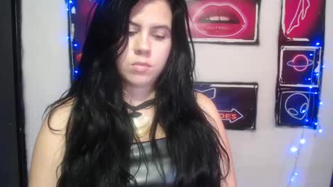 Snapshot of shanellmoore chatting on 03.07.25 Shanell Moore online show from 03.07.25