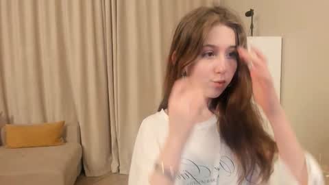 me name is Mia online show from 02.16.26