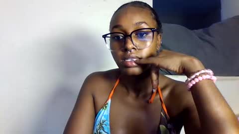 shania_sleigh online show from 04.18.26