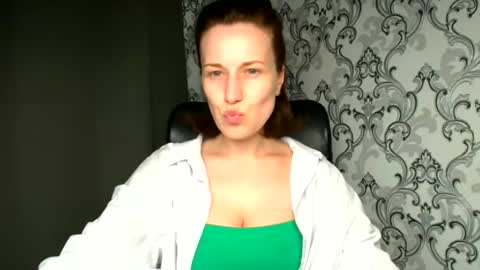Snapshot of shannen_sweet chatting on 06.09.26 Shannen online show from 06.09.26