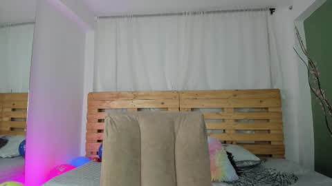 Shantal online show from 11.30.25