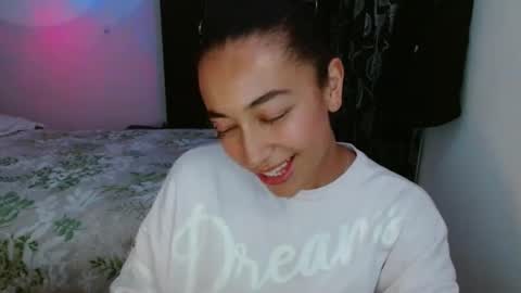 shantal_d01 online show from 09.23.25
