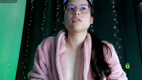 Snapshot of shantalcerezo chatting on 01.26.25 Cat-FOLLOWME and we talk IGshantal cerezo online show from 01.26.25