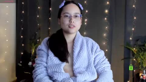 Snapshot of shantalcerezo chatting on 02.17.25 Cat-FOLLOWME and we talk IGshantal cerezo online show from 02.17.25